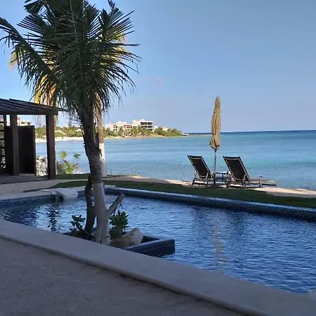Deluxe New Beachfront Penthouse In Akumal